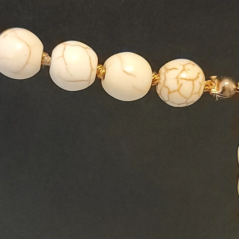 Howlite and Glass Fauceted Bead with Fabric Tassel Pendant Necklace - Picture 6 of 8